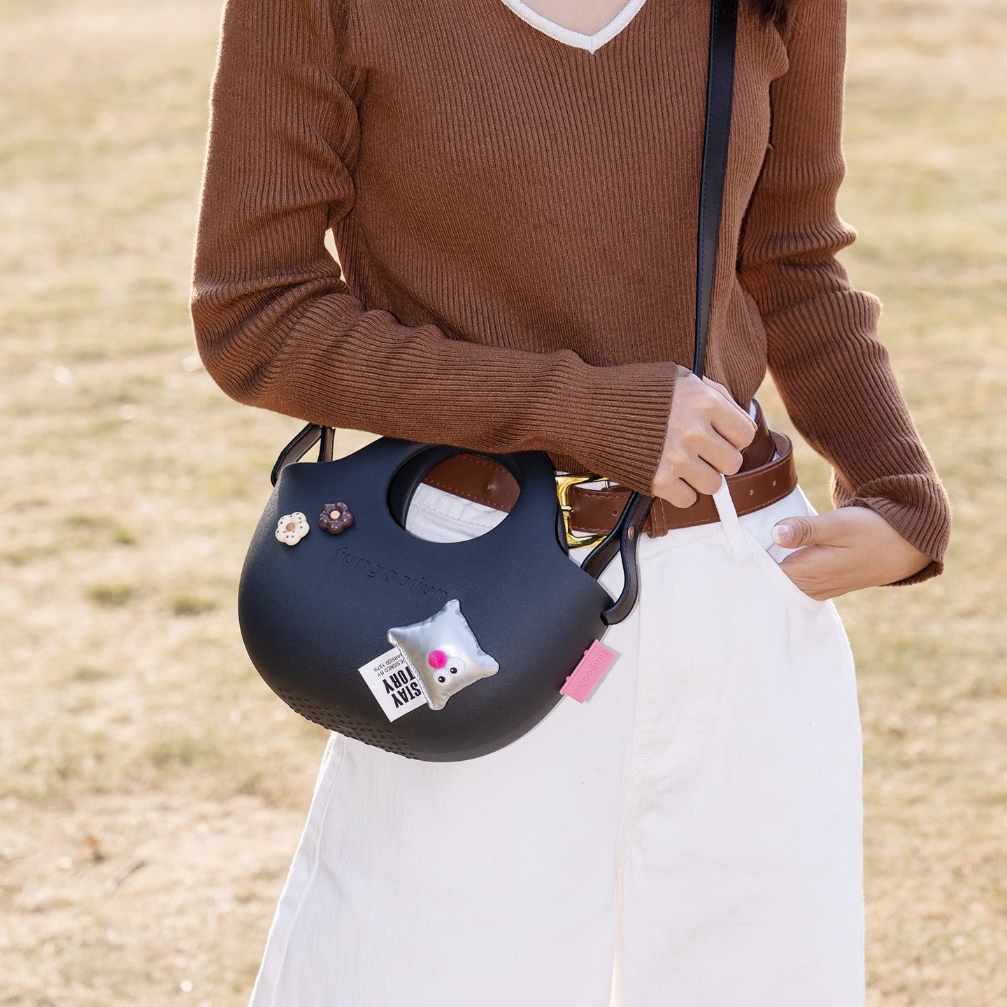 SHOPPING BAG MEDIUM F550M